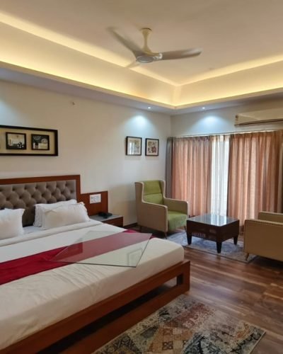 WhatsApp Image 2025-09-17 at 11.01.28 AM